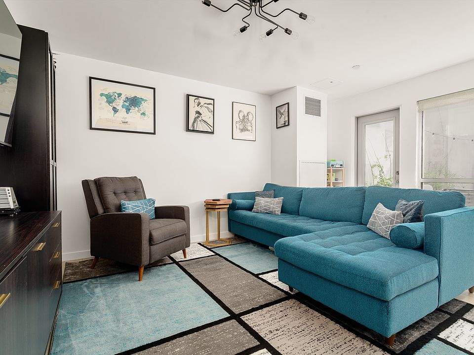 1st image of 560 Carroll St APT 1D