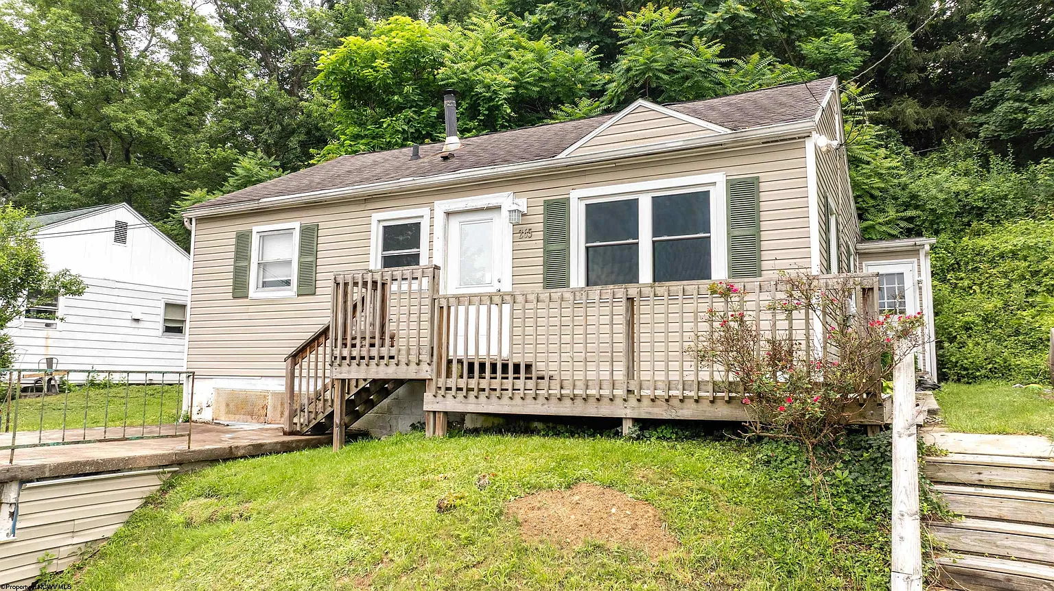 265 Waitman St photo 1