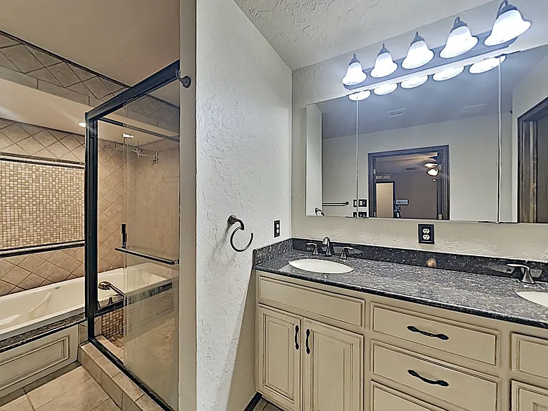 3905 Regatta Rd — Photo 11
