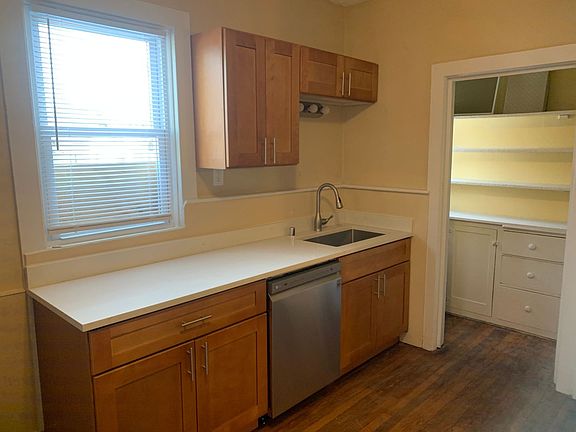 2nd image of 2642 N Richards St