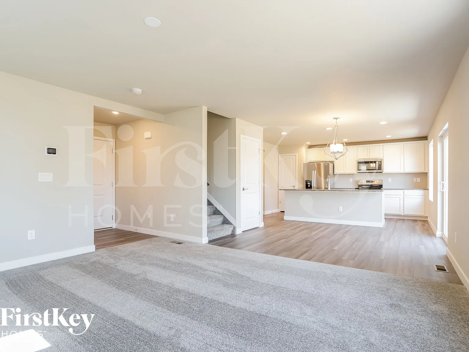 3 bed, 2.5 bath, 1383 sqft, $2,555 — Photo 3