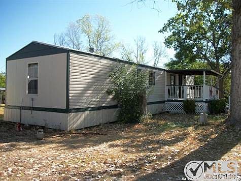 3rd image of 546 Lakeshore Dr S