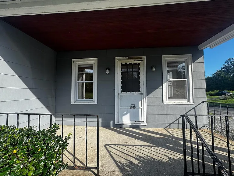 17 Boston Post Rd — Photo 3
