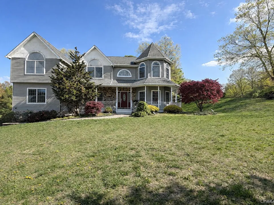 12 Fortune Way
