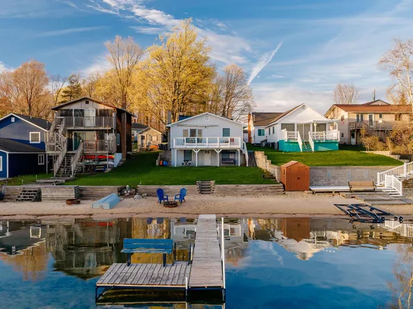 5133 Silver Lake Shores Rd, Traverse City, MI 49685
