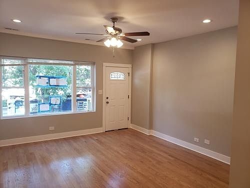 1st image of 2437 N Ashland Ave #1