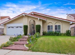 3129 Amigos Dr, Burbank, CA 91504