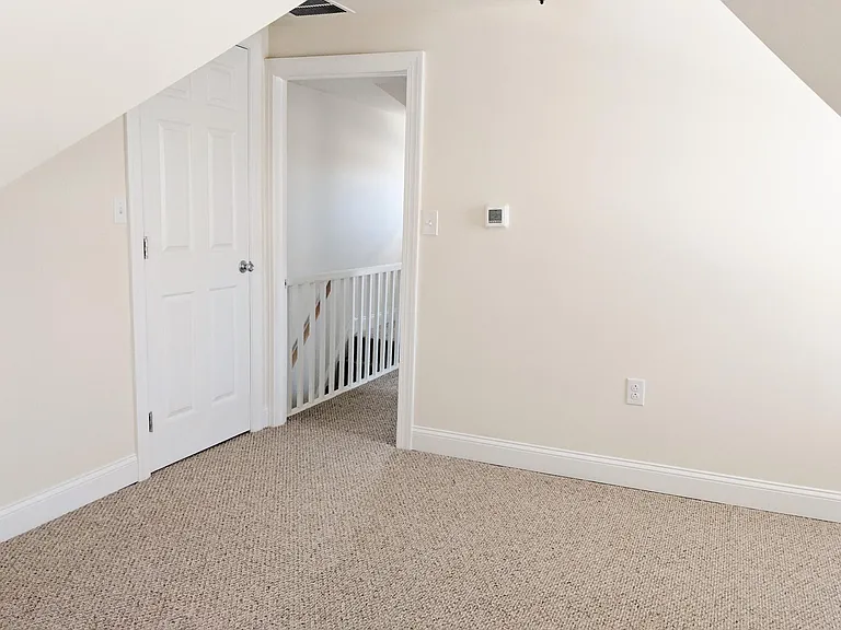 28 Prospect Ave — Photo 10
