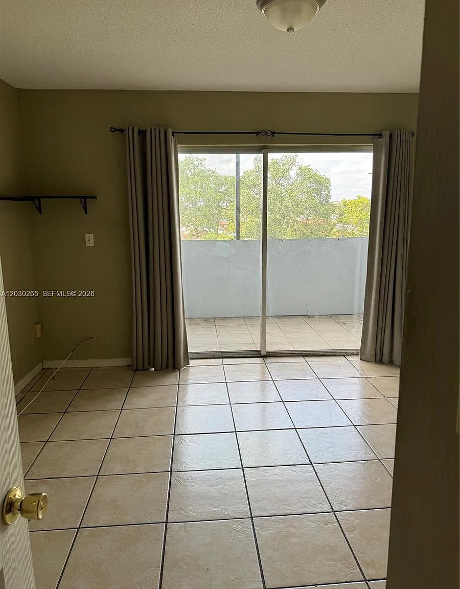 Regency Cove Condo — Photo 4