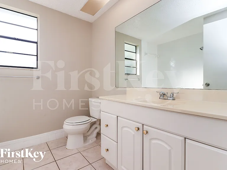 7704 Riverdale Dr — Photo 13