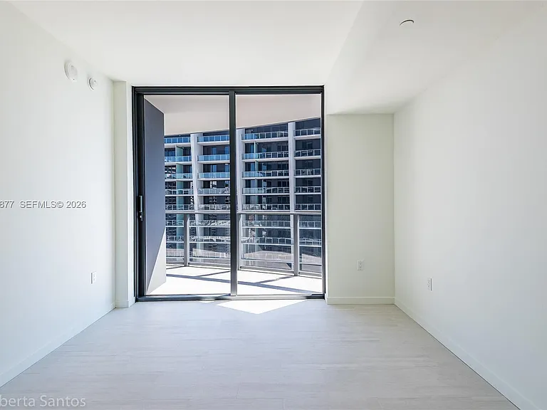 1000 Brickell Plz #4509 — Photo 34