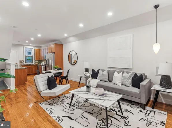 1820 Ginnodo St, Philadelphia, PA 19130