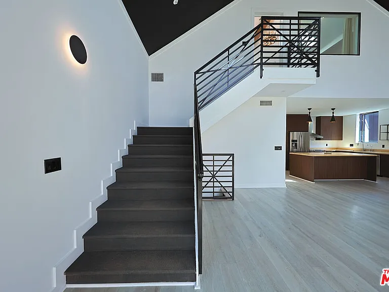 2230 Glendale Blvd — Photo 18