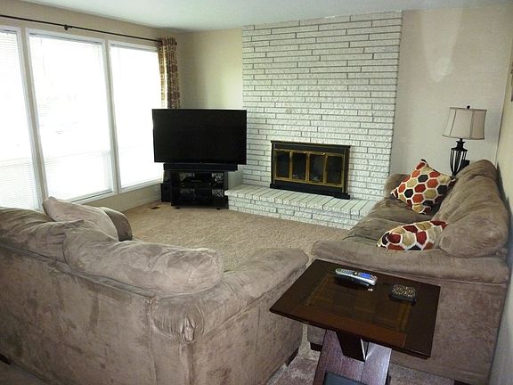 2nd image of 14416 E Sunnyside Dr