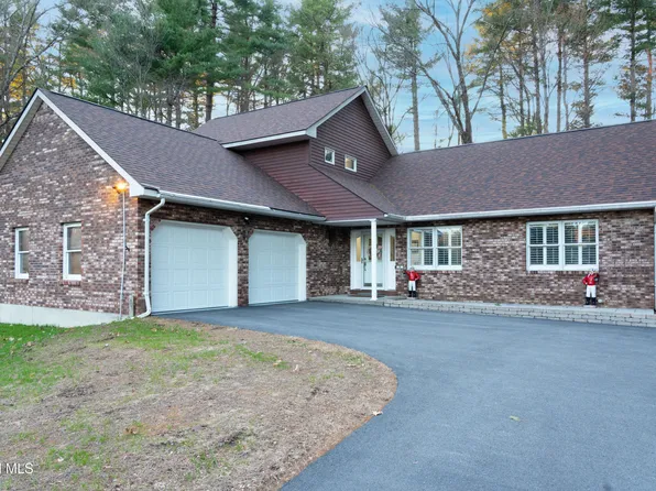 6 Crown #Pt, Ballston Lake, NY 12019