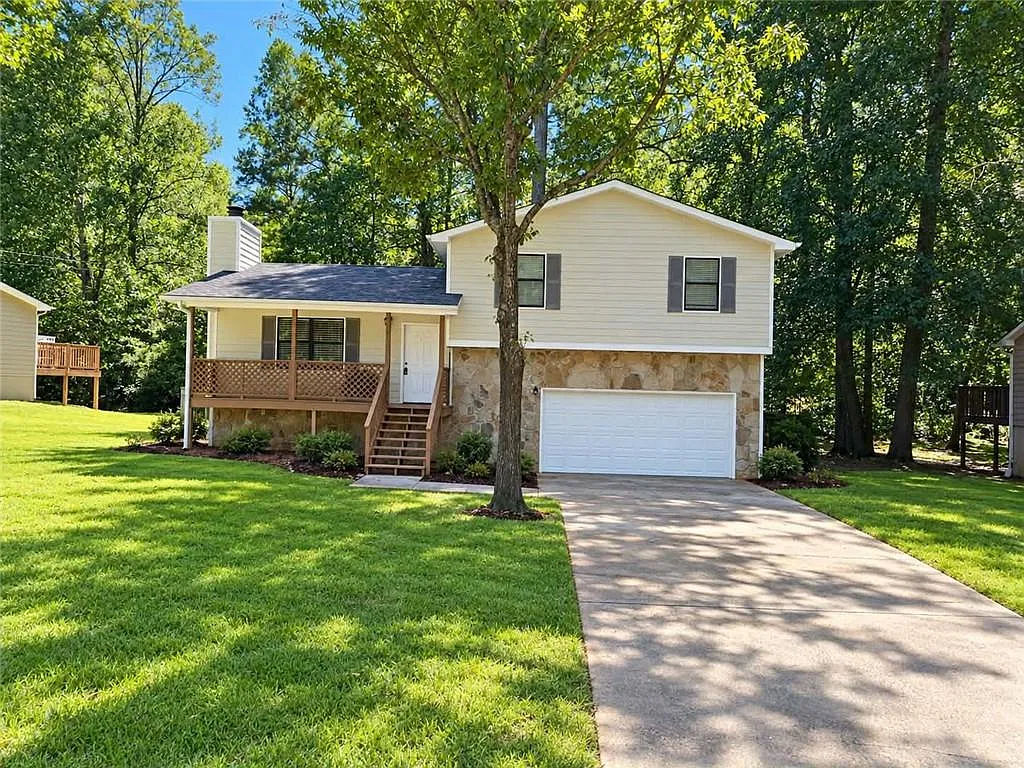 3 bed, 2.0 bath, 1248 sqft, $1,950 — Photo 2