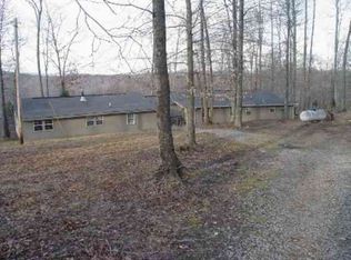 5138 Robbinstown Rd, Byrdstown, TN 38549