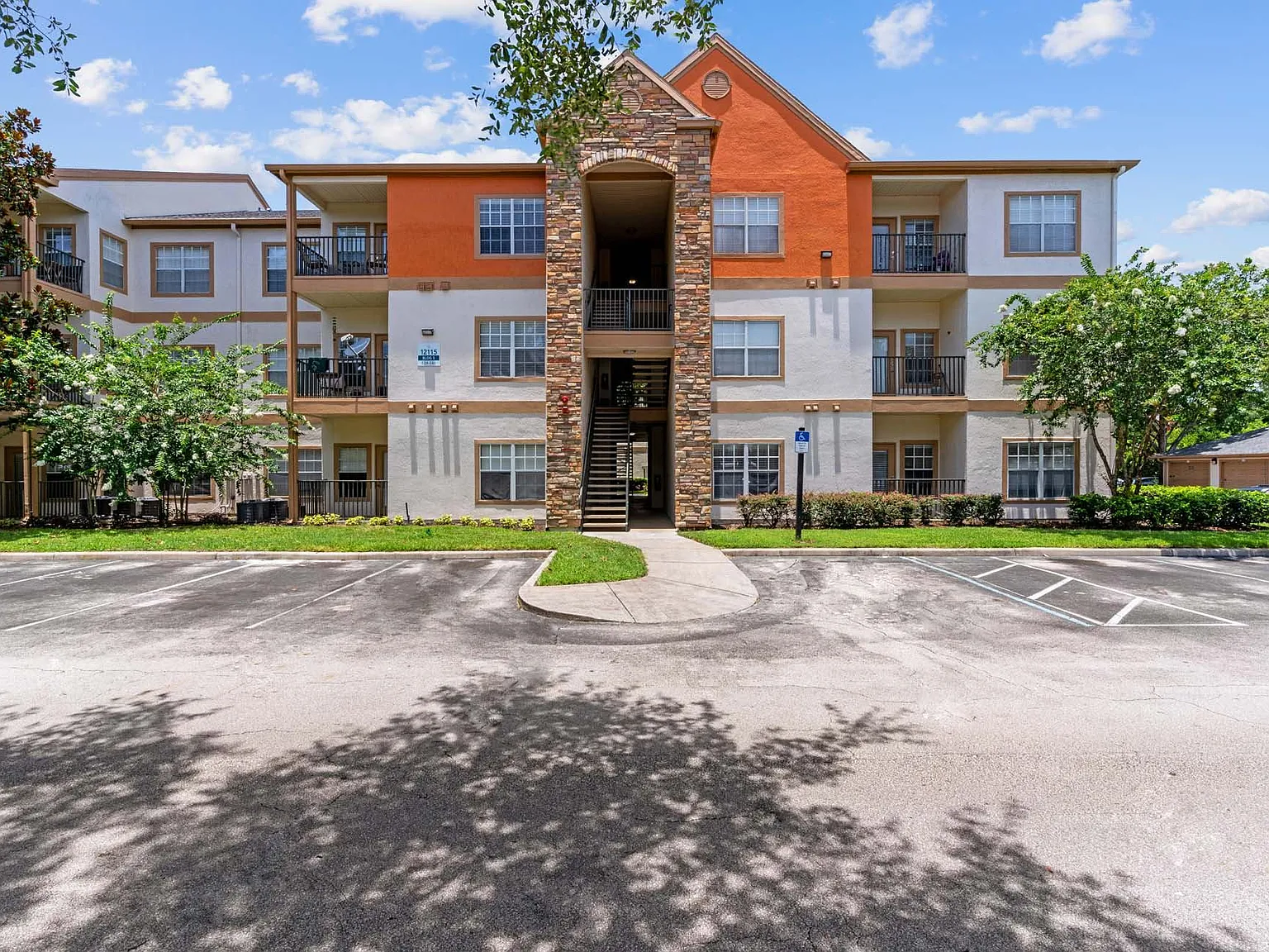 The Monaco at Waterford Lakes — Photo 2