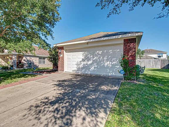 2nd image of 20706 Dewberry Creek Ln