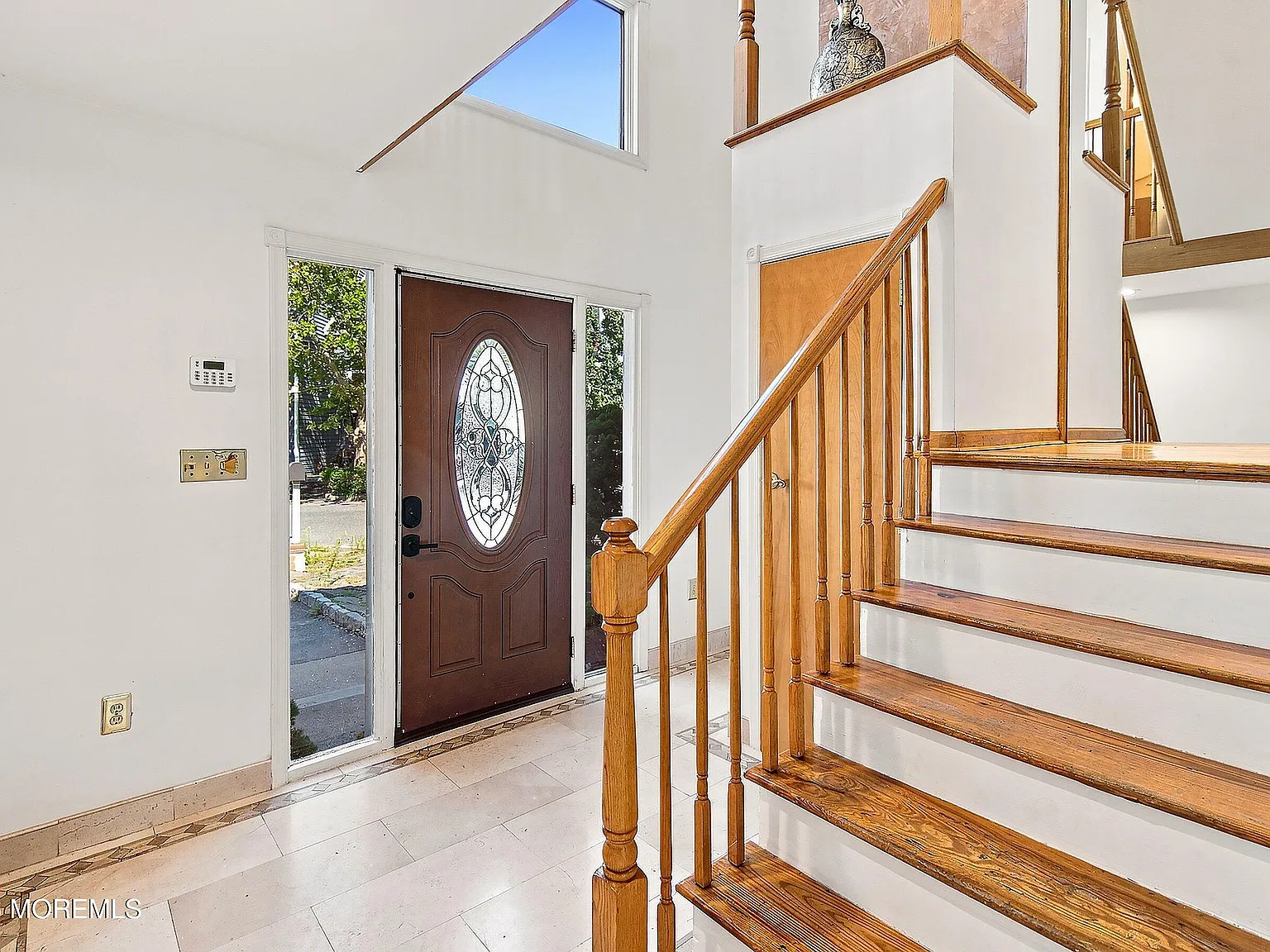 4 bed, 1896 sqft, $4,000 — Photo 4