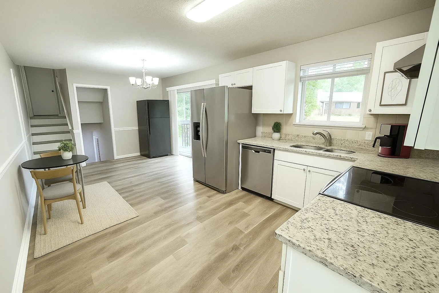 4 bed, 2.0 bath, 1800 sqft, $663 — Photo 2