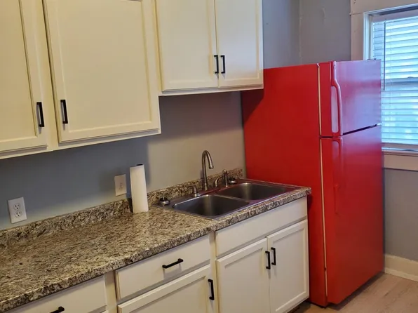 4107 Warwick Blvd APT 2, Kansas City, MO 64111