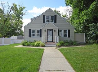 92 Kenberma Rd, Worcester, MA 01604
