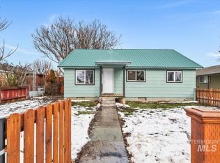 808 E Court St, Weiser, ID 83672