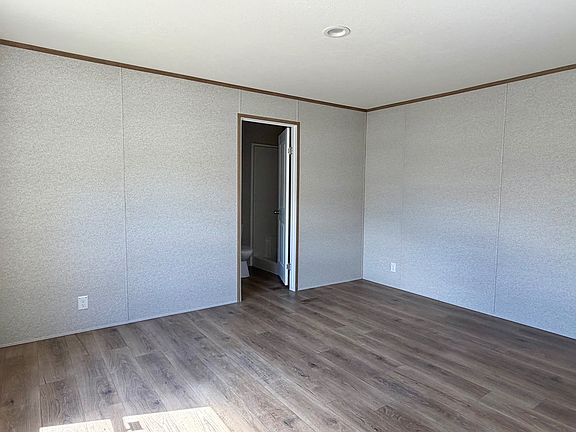 5th image of 2155 S Brabant