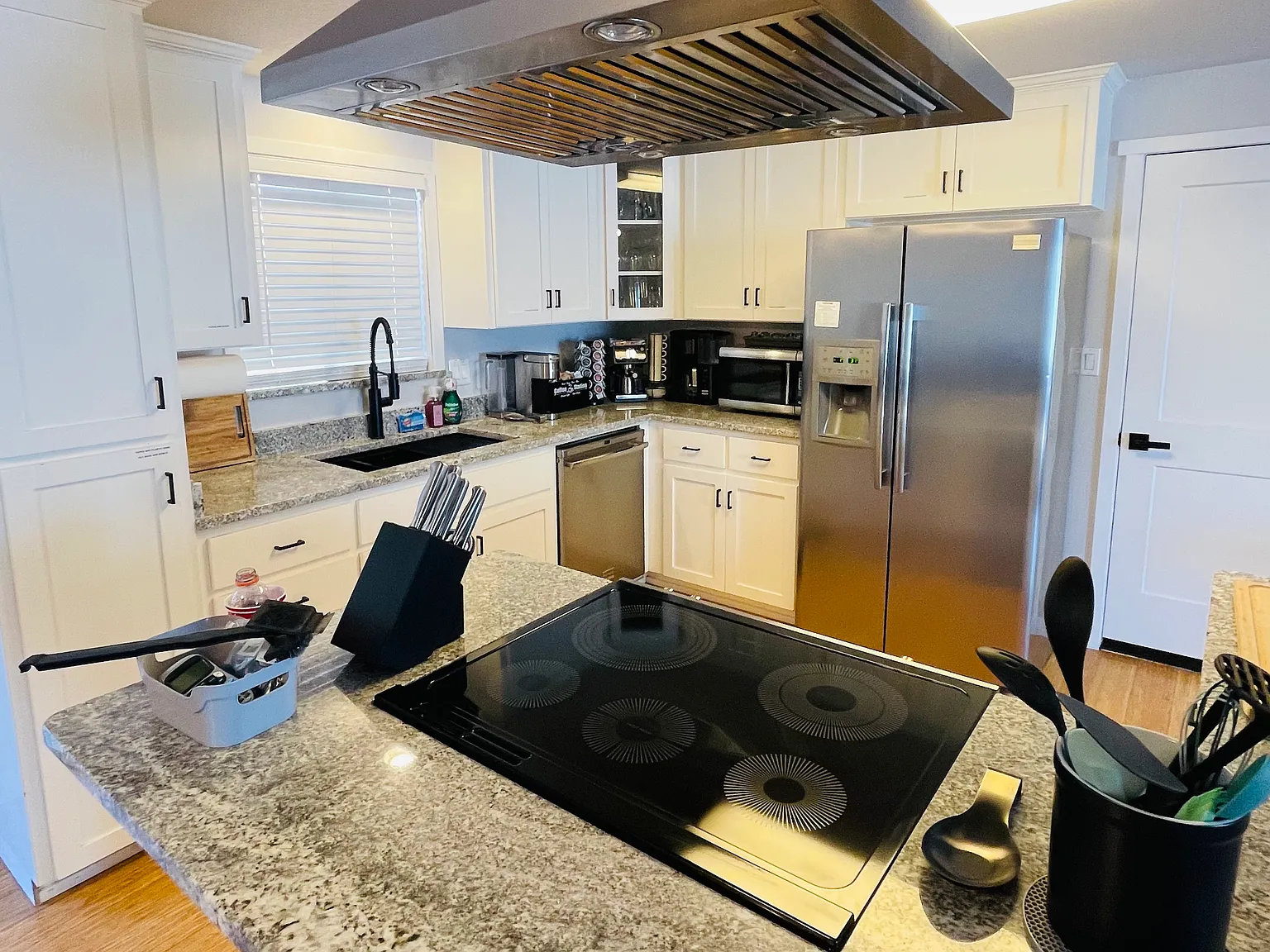 Sequoia Cir, Medford — Photo 2