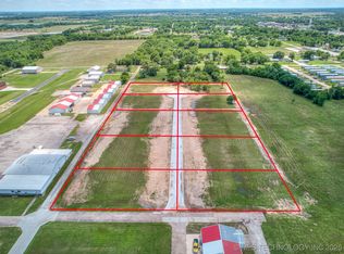 1129 N Amelia Ln, Haskell, OK 74436