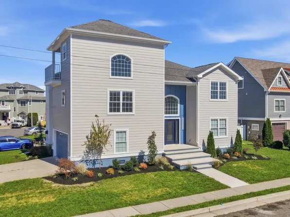 909 N Burghley Ave, Ventnor, NJ 08406