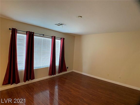 5th image of 720 Laguna Heights Ave