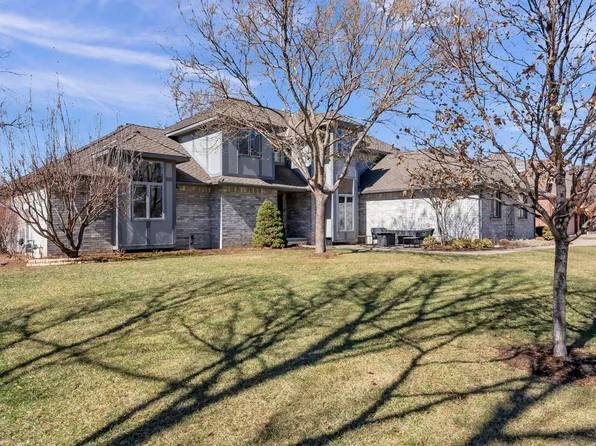 1111 N Post Oak Rd, Wichita, KS 67206