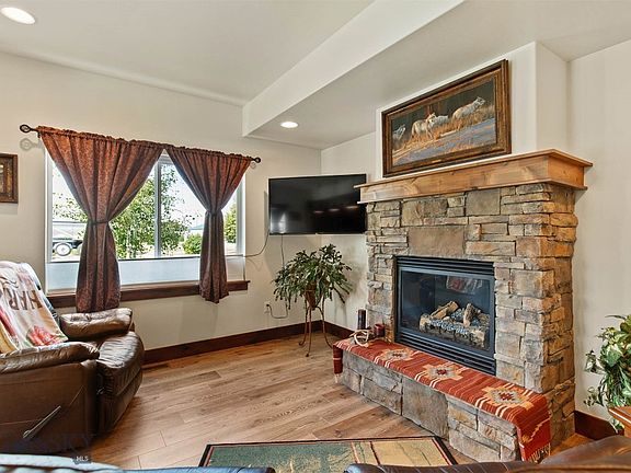 2nd image of 1245 Baxter Creek Way #A