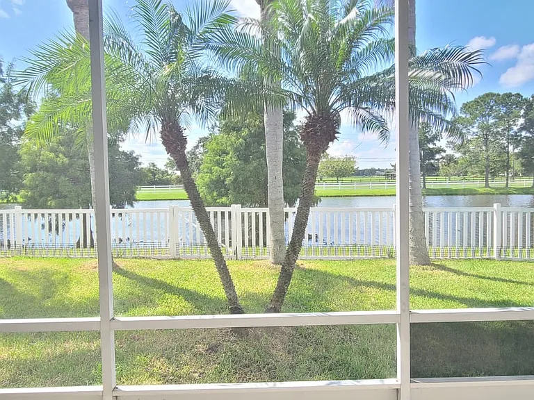 6755 Ferri Cir — Photo 25