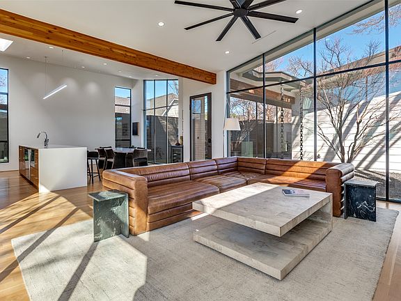 5th image of 2507 Abrams Rd