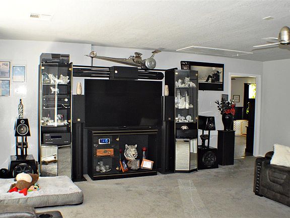 5th image of 804 W Chickasaw Ln