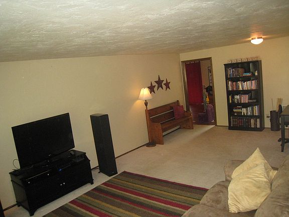 Great size living room!