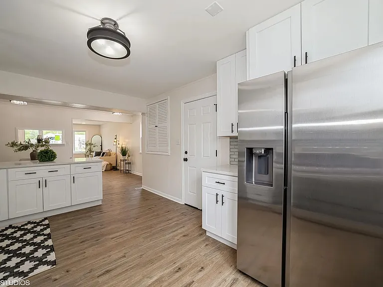 3706 E 176th St — Photo 6