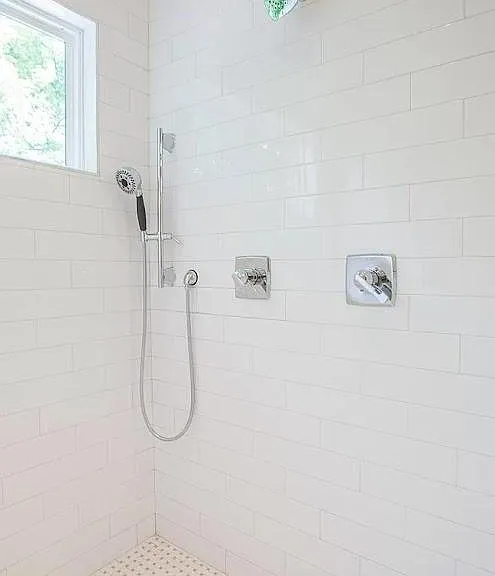 1409A Chester Ave — Photo 10