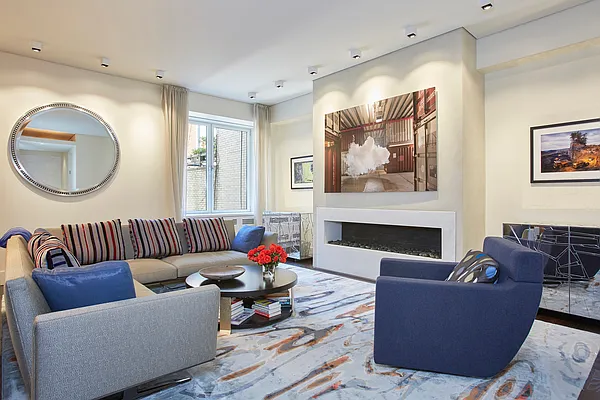 Sold by Compass | media 1