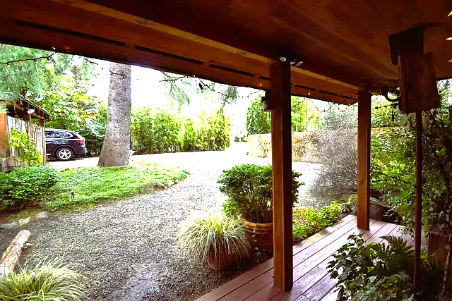 7617 SW Mapleleaf St — Photo 3
