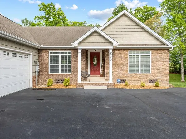 520 E Deer Creek Dr, Crossville, TN 38571