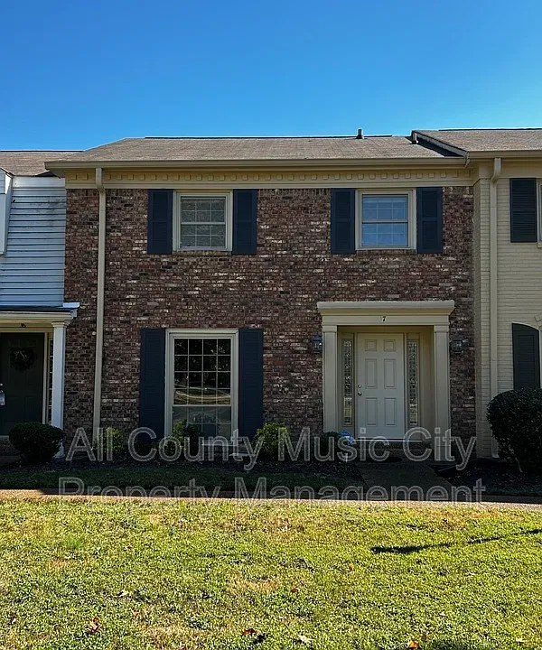 8207 Sawyer Brown Rd #J7