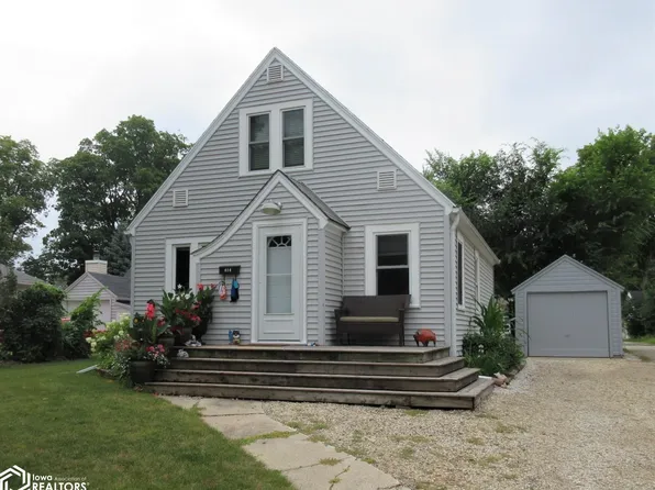 414 E McGregor St, Algona, IA 50511