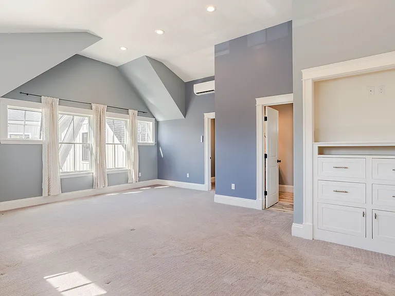 17 Greta Way #A — Photo 12