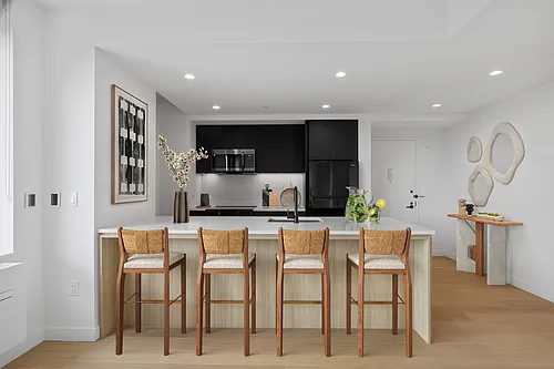11 Ocean Pkwy Photo 1