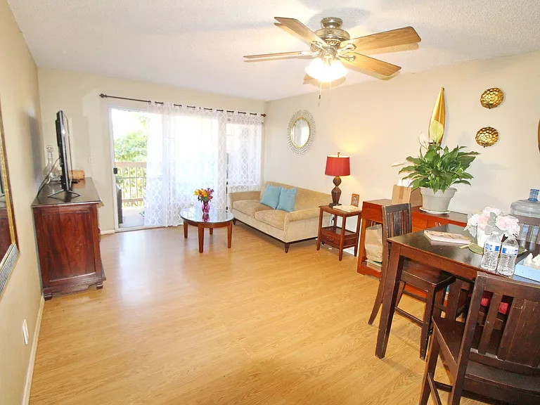 140 Uwapo Rd #60-204 — Photo 7