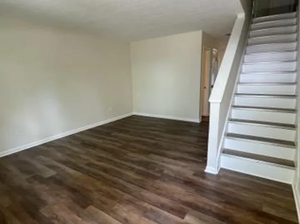 82 Ashley Hall Plantation Rd APT C, Charleston, SC 29407